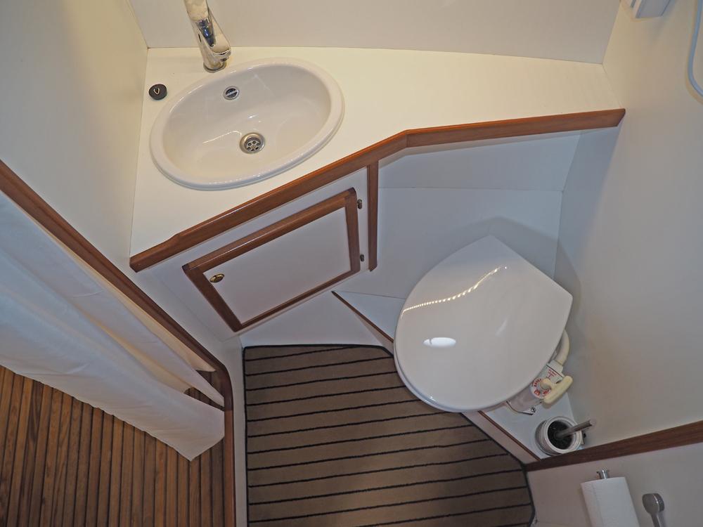 Cabin en avant, H&eacute;bergements